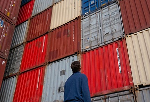 The Surplus of Empty Shipping Containers Causing Container Prices Falling